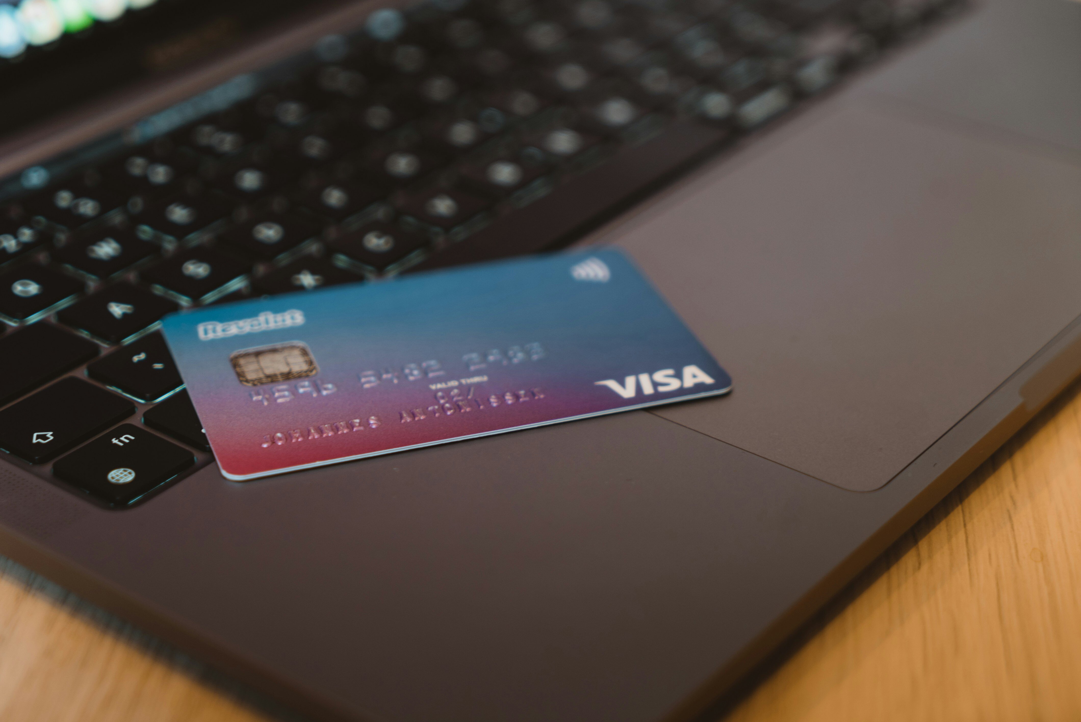 How to buy Visa prepaid gift cards and their key benefits